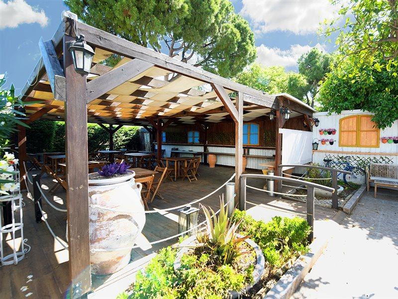 K Boutique Hotel Jaliszósz Kültér fotó
