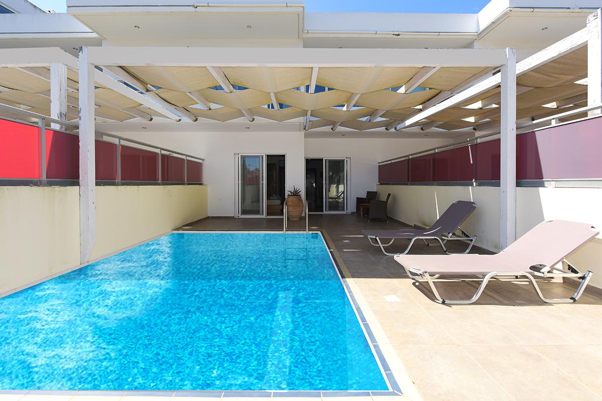 K Boutique Hotel Jaliszósz Kültér fotó